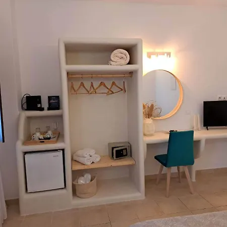 Hotel Amerisa & Fira (Santorini)